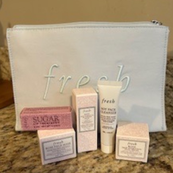 fresh 5 Piece Travel Bundle + Bonus Packet *NEW* - Picture 1 of 10